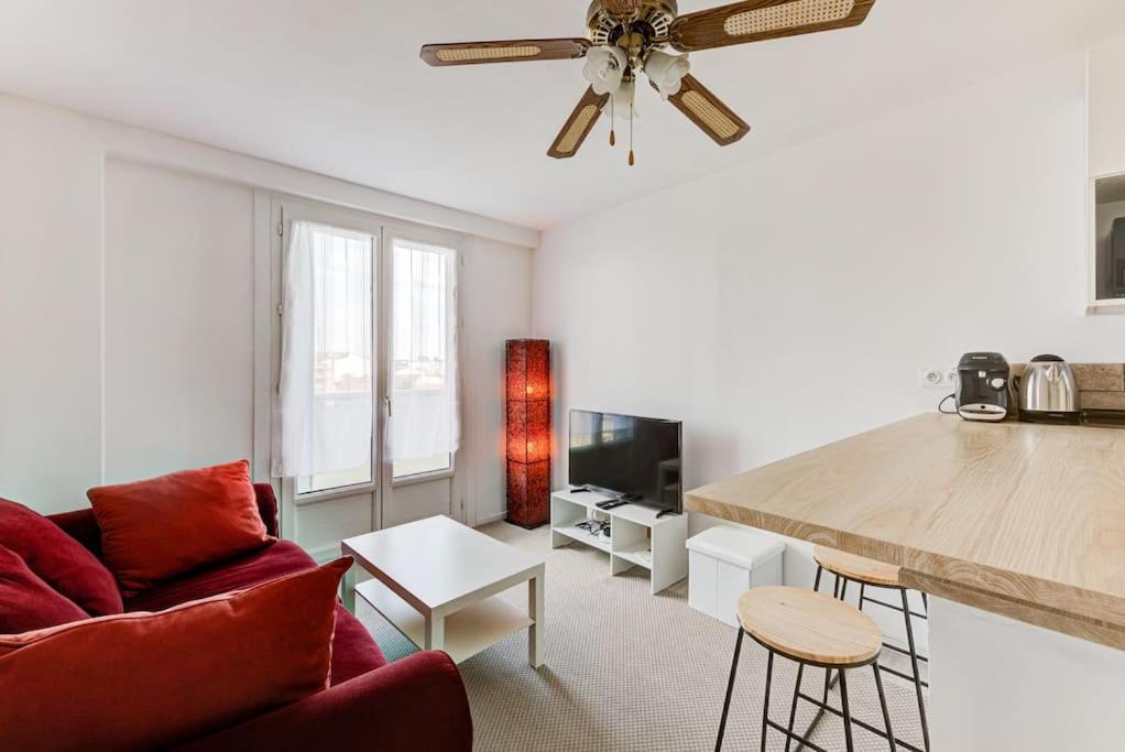 Le Central - Chambre Privative Avec Salon Et Terrasse Privee Hotell Toulouse Exteriör bild